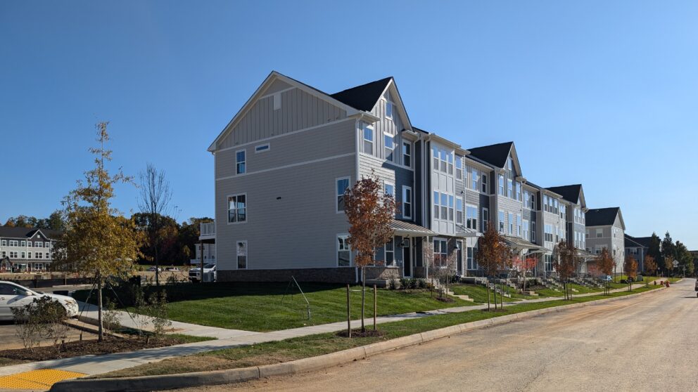 Picture of a quaint neighborhood apartment building